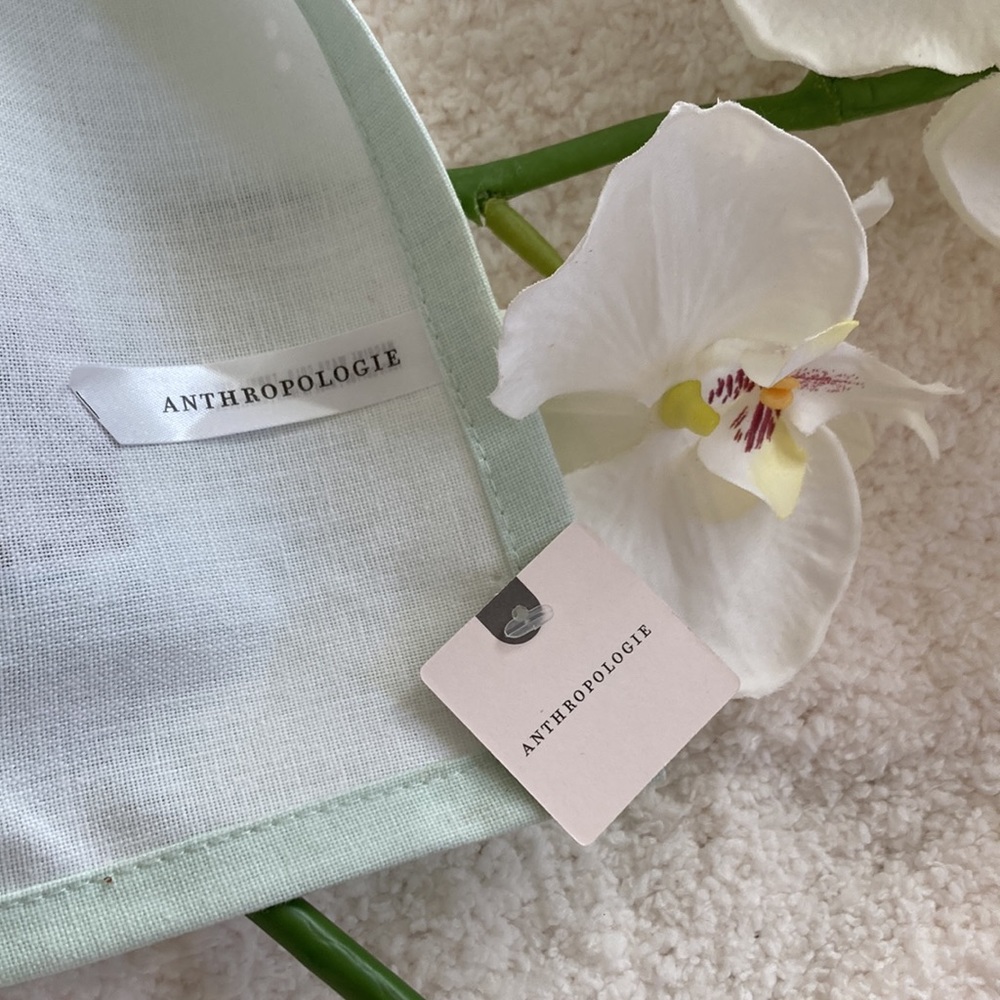 Towel from💕Anthropologie… Holiday edition.. let it snow💕 - Picture 4 of 12